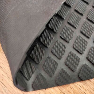 Square Solid Pattern Anti-Slip Heavy Duty Rubber Sheeting for Garage Car Mats and Flooring Mat